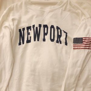 Brandy Melville Newport crewneck sweatshirt